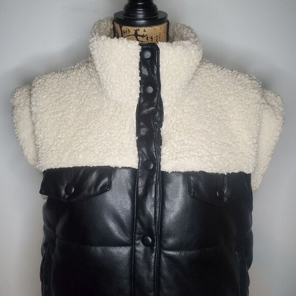 Bohme Lets Get Lost Vegan Vest in Black Size Small - Picture 3 of 10